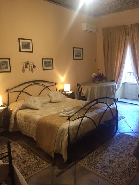 B&B Locami Piazzetta Messinese Palermo Kültér fotó