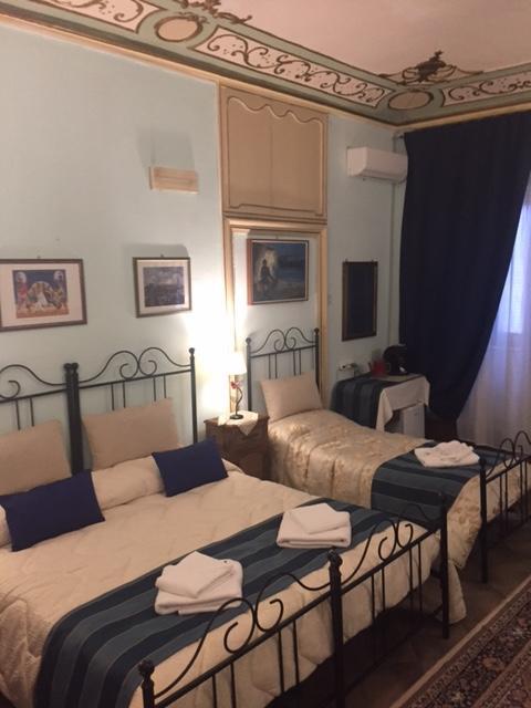 B&B Locami Piazzetta Messinese Palermo Kültér fotó